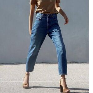 Zara Z1975 Mom Fit Jeans With High Waist